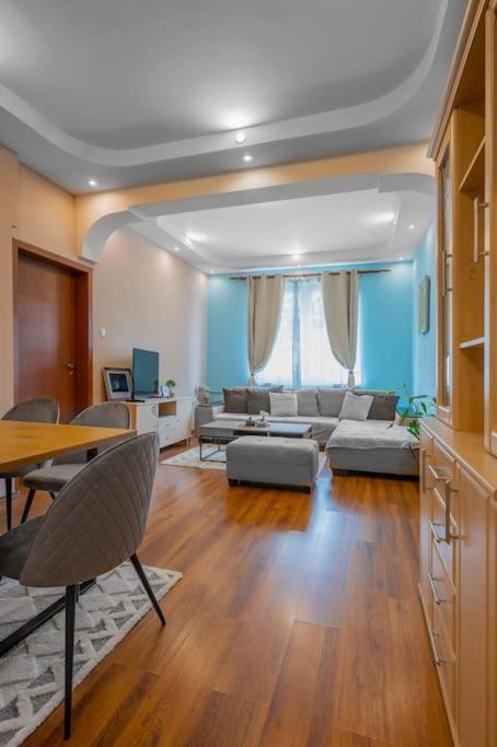 Spacious 3Bd Central Apartment Σόφια Εξωτερικό φωτογραφία